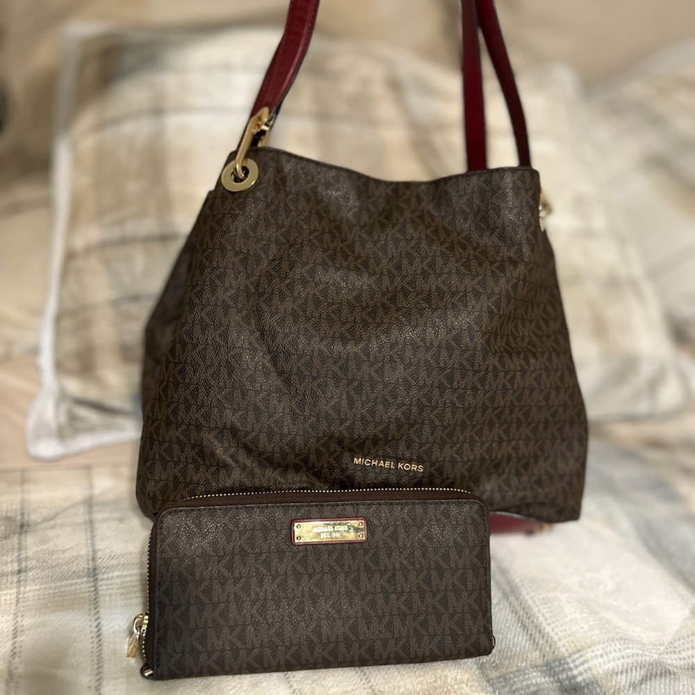 Michael Kors Brown/Burgandy Tote Bag and Wallet Set